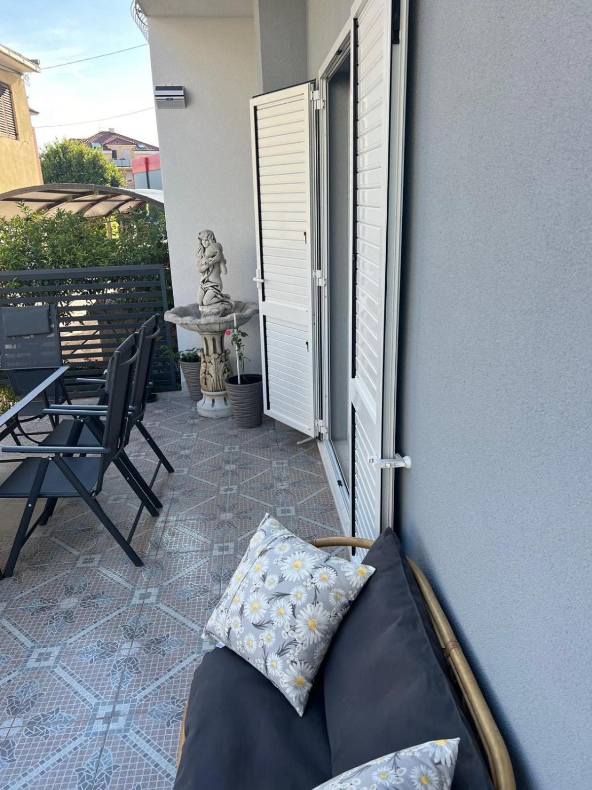 Kaštela Apartments Milica מראה חיצוני תמונה